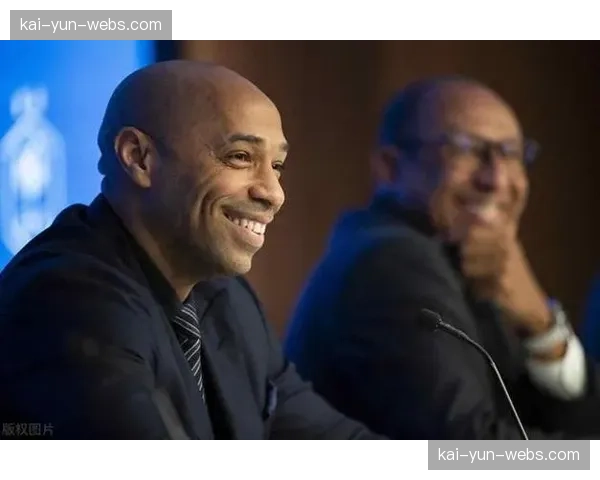 雷恩主帅亨利接受专访，谈及执教理念与球队重建计划